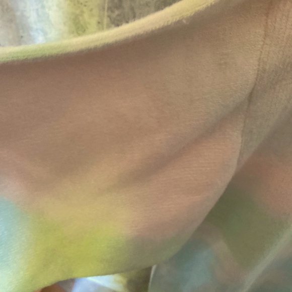 FATEs SIGNATURE LARGE SLEEVES SWEATER NWOT NEVER WORN M very soft - Picture 3 of 7